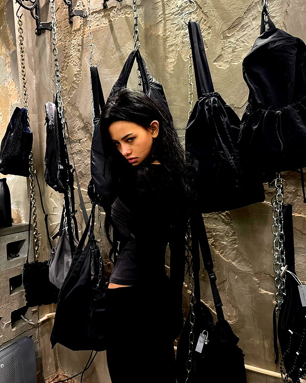leonanaomii instagram image archive image