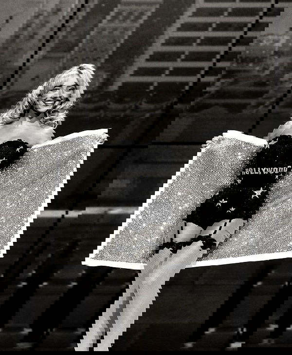 sabrinacarpenter sabrinacarpenter archive image