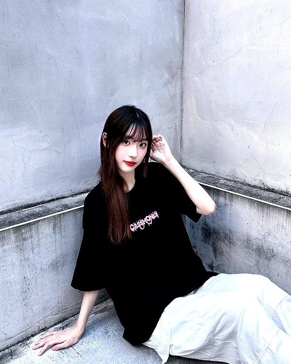 ku._03 instagram image archive image