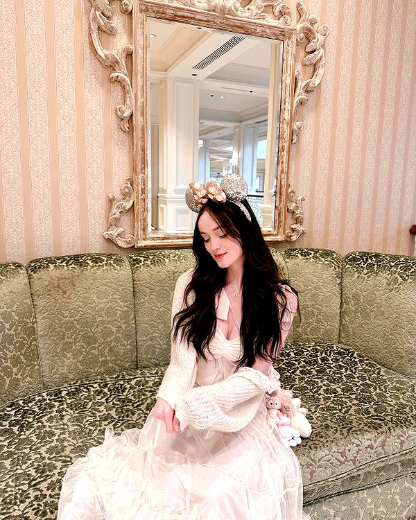 1uvgabi instagram image archive image