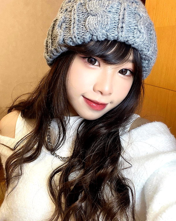 e.shao_417 instagram image archive image