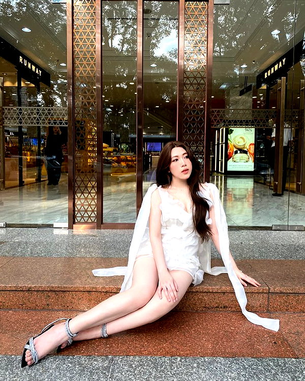 lyhythuedoxinh instagram image archive image