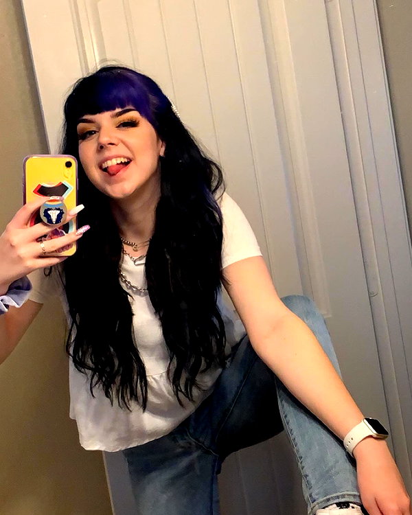 yeahimcaroline instagram image archive image