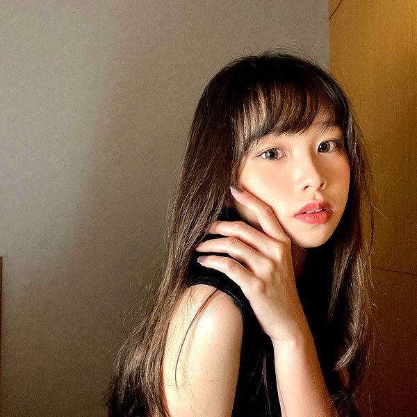 e.shao_417 instagram image archive image