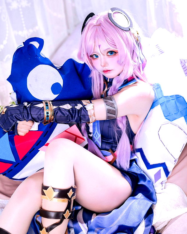 _mewcos instagram image archive image