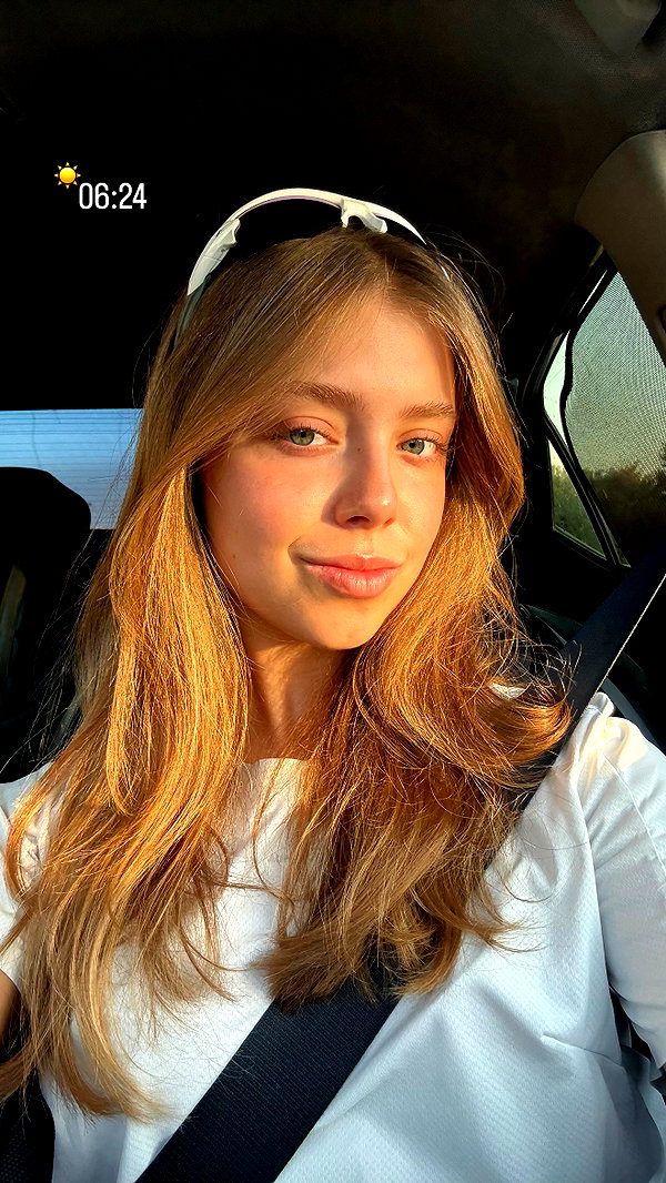 mishel_d_ instagram image archive image