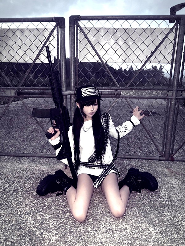 9unxx7 instagram image archive image