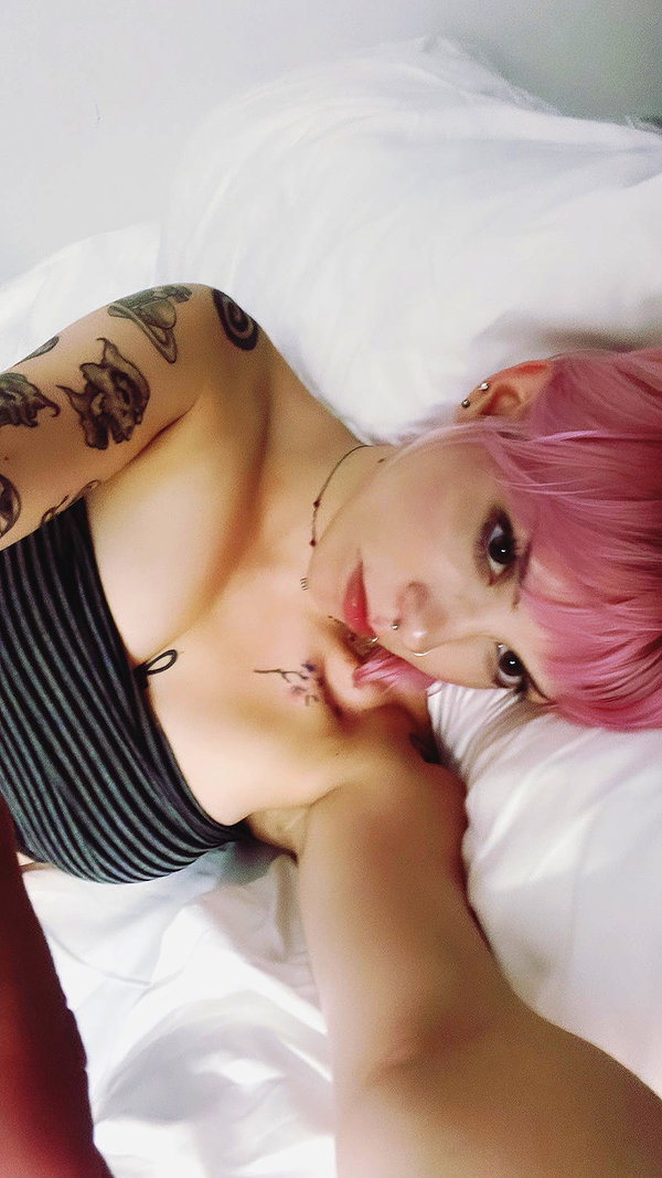 haileylayfield instagram image archive image
