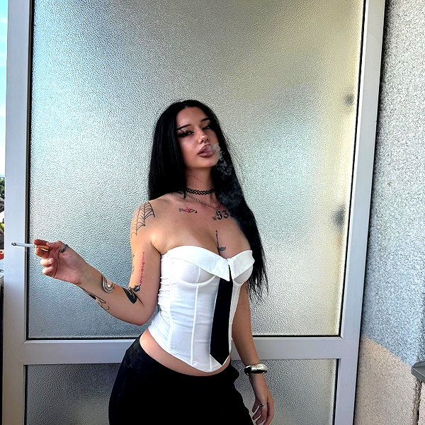 shawtysuzi instagram image archive image