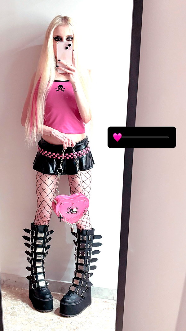 roxiechelon2 instagram image archive image
