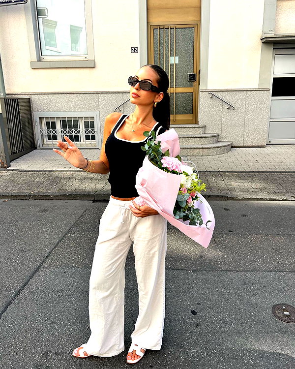 zoeliss instagram image archive image