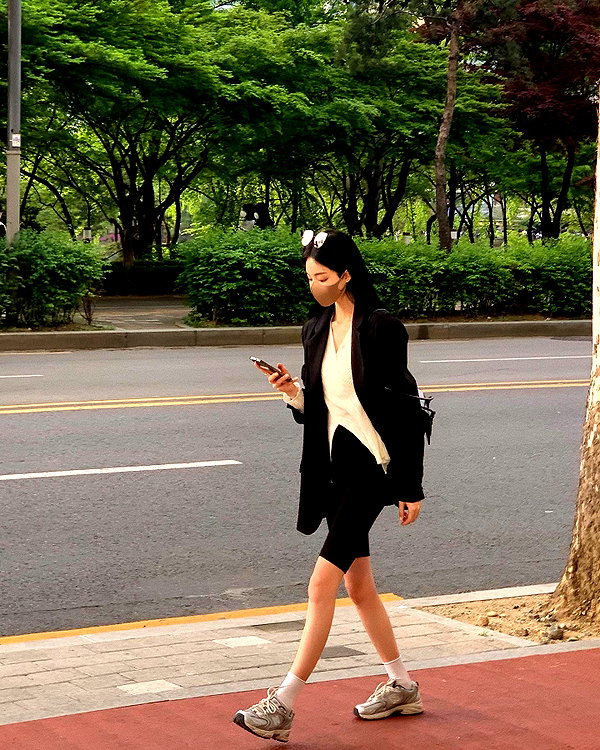 daxbin instagram image archive image