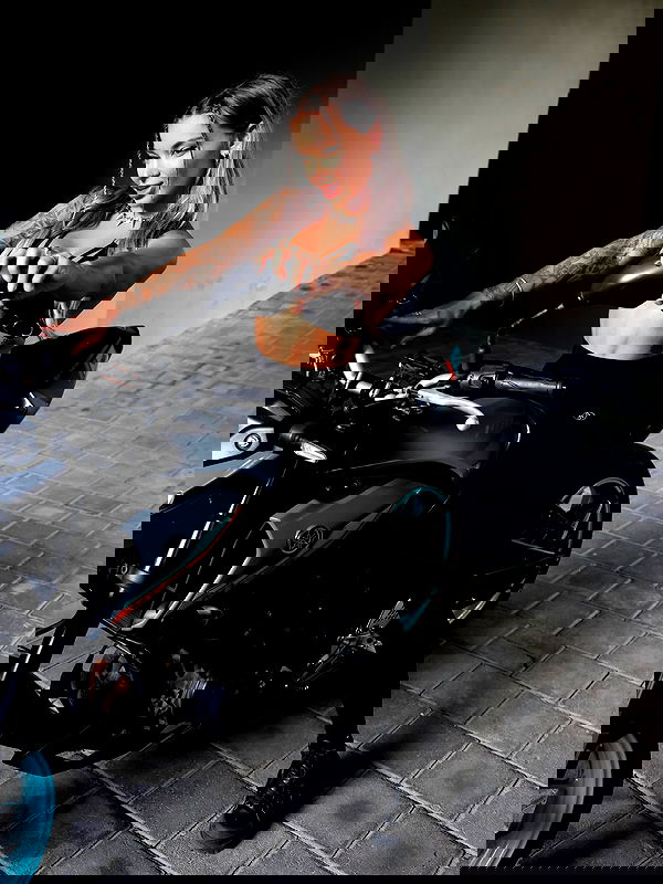 itshayleydavies itshayleydavies archive image