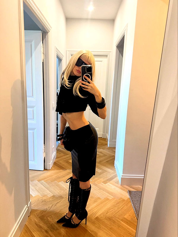 girlcalledluca instagram image archive image