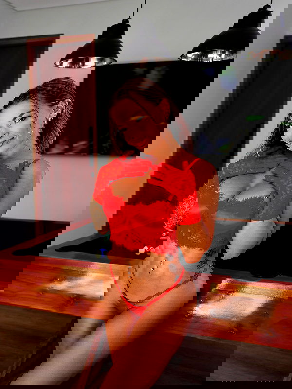 itshayleydavies itshayleydavies archive image