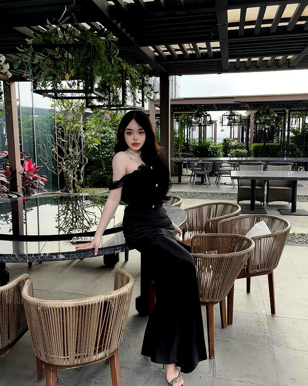 lyhythuedoxinh instagram image archive image