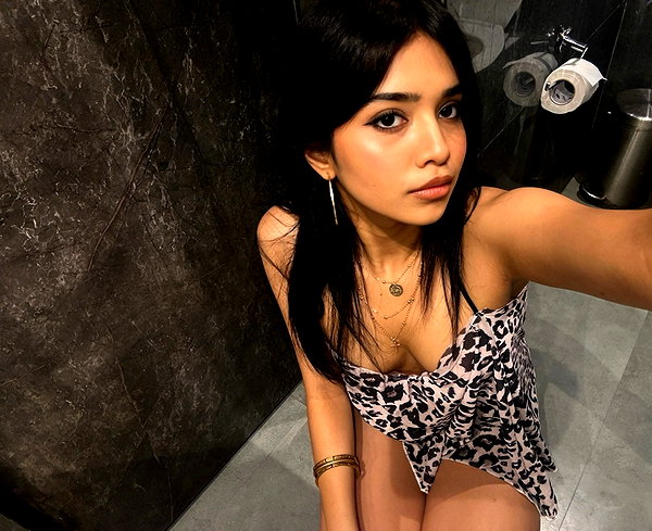 simrxn.n instagram image archive image