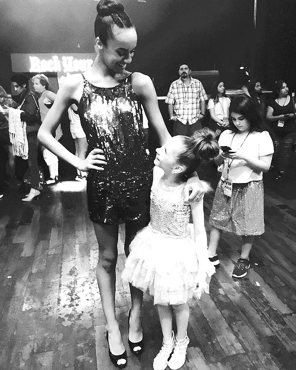 ellianawalmsley instagram image archive image