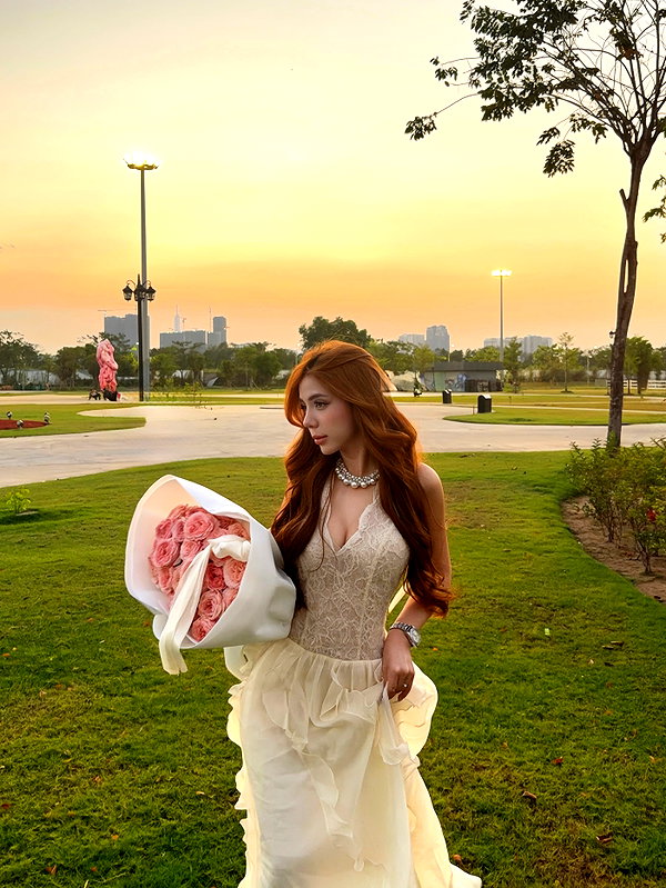 lyhythuedoxinh instagram image archive image