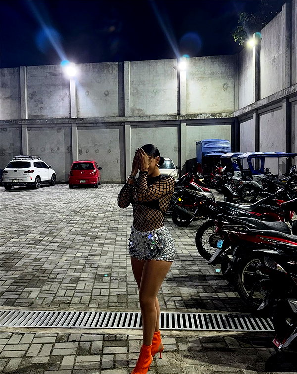 mishell.lindaflor instagram image archive image
