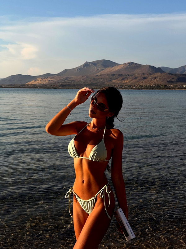 zoeliss instagram image archive image