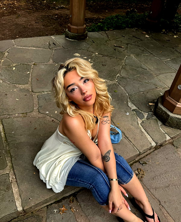 v.qx instagram image archive image