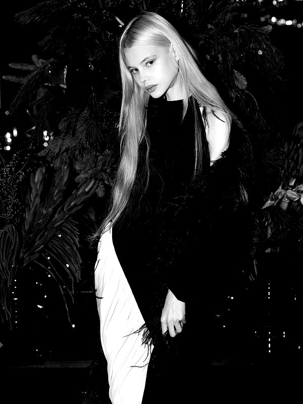 alisen.mari instagram image archive image