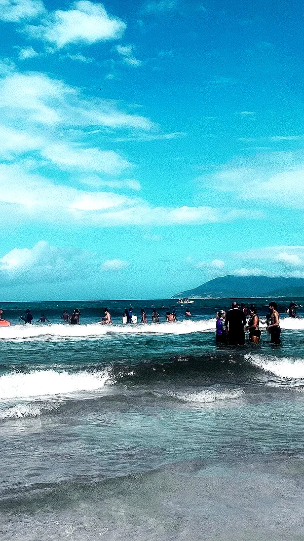 bellassq_ instagram image archive image
