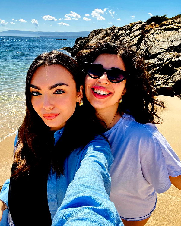 annabottoo instagram image archive image