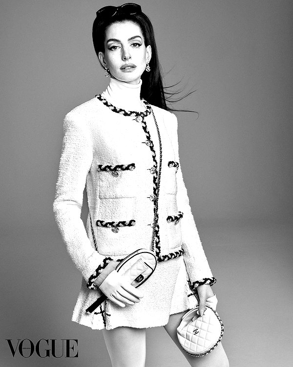 annehathaway instagram image archive image