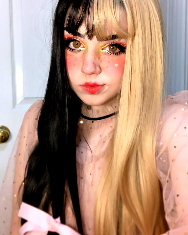 yeahimcaroline instagram image archive image