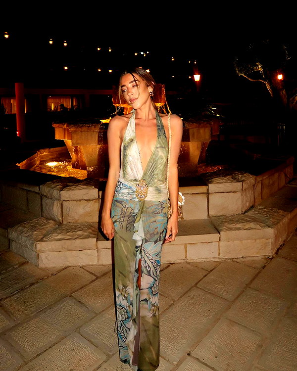 annezivi instagram image archive image