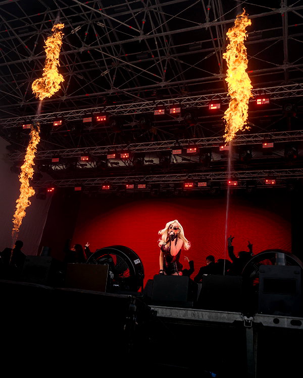 xtina archive image