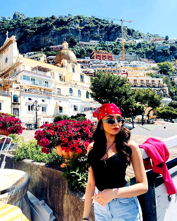 annabottoo instagram image archive image