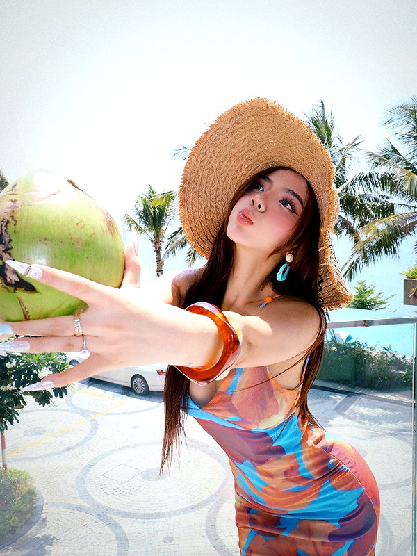 lyhythuedoxinh instagram image archive image