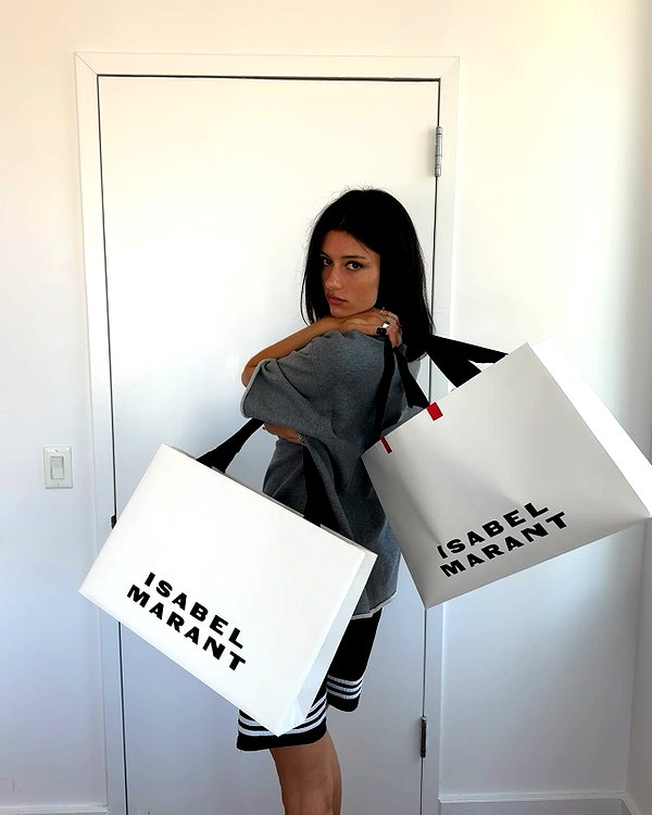 reneeebeller instagram image archive image