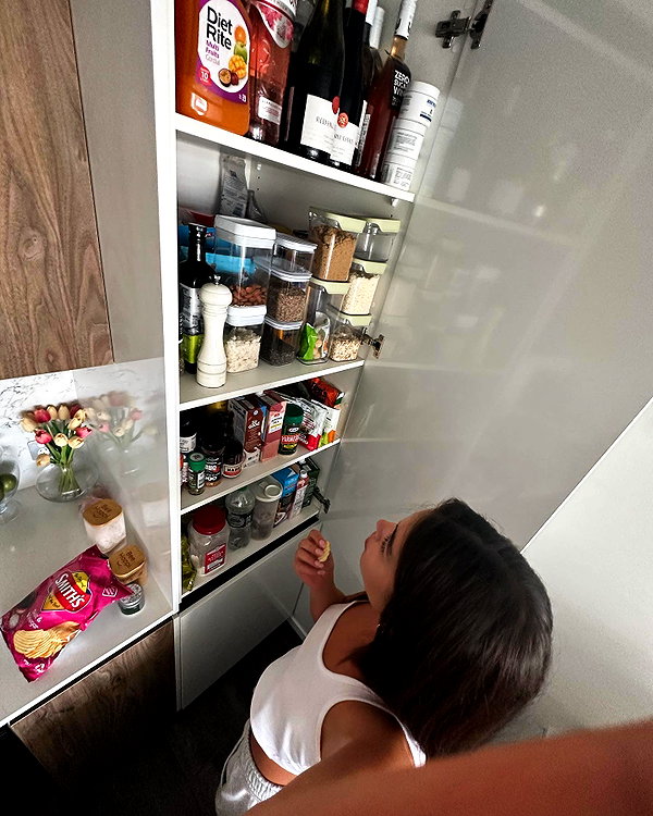 oliviaphillipps instagram image archive image