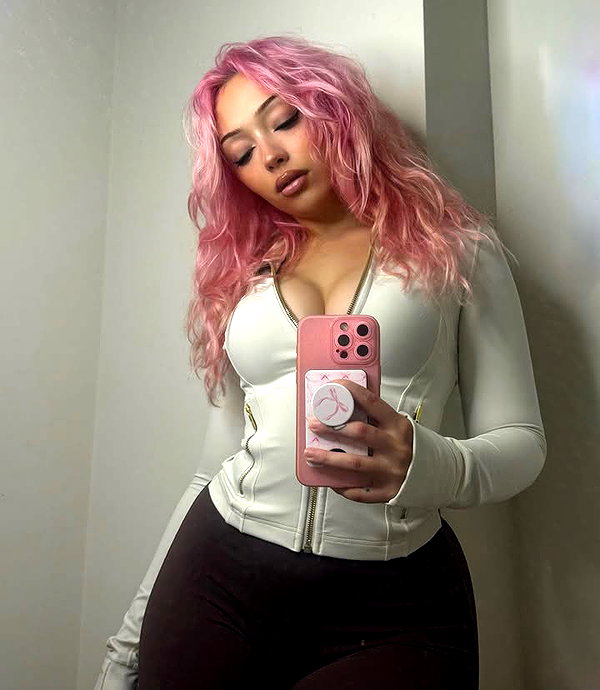v.qx instagram image archive image