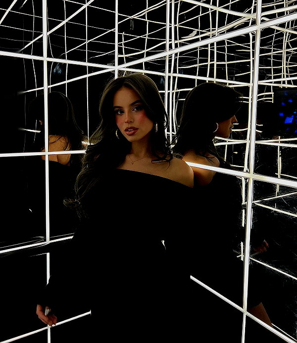 zoeliss instagram image archive image
