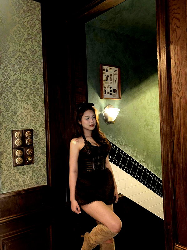 lyhythuedoxinh instagram image archive image