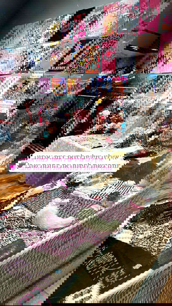 cyberangelz.shop image ~ Altpins