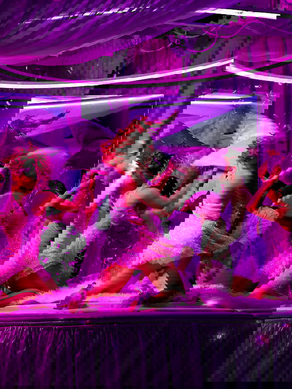 sabrinacarpenter sabrinacarpenter archive image