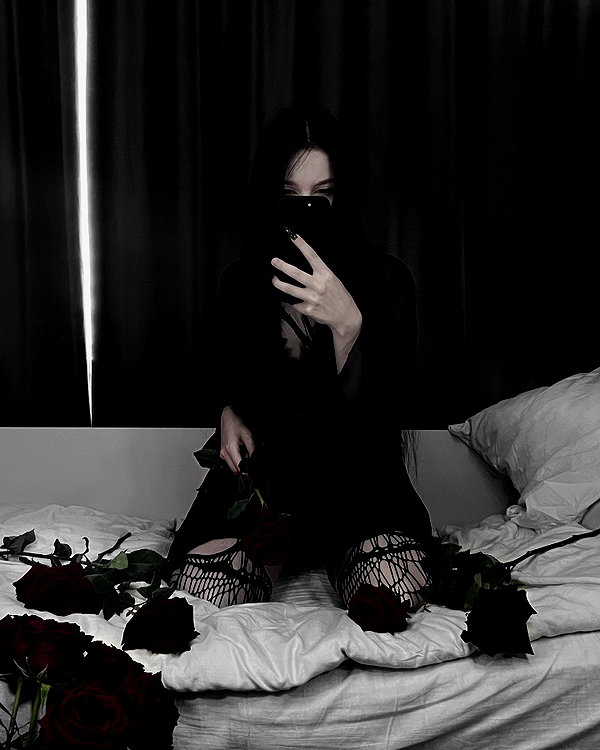 glowmoonshorty instagram image archive image