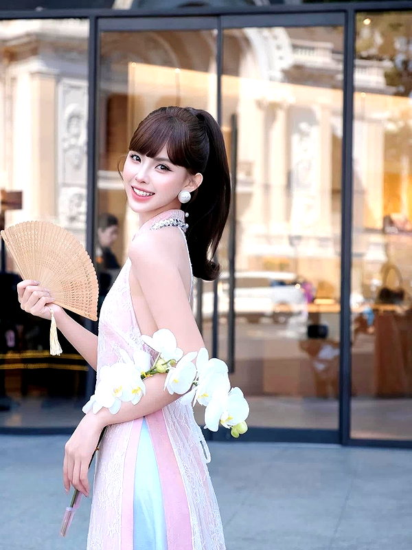 lyhythuedoxinh instagram image archive image