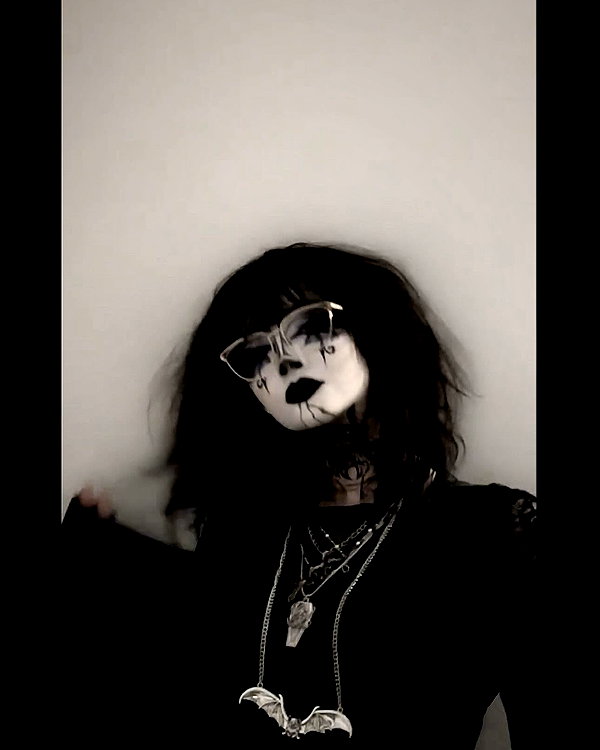 darkblueyoshii instagram image archive image