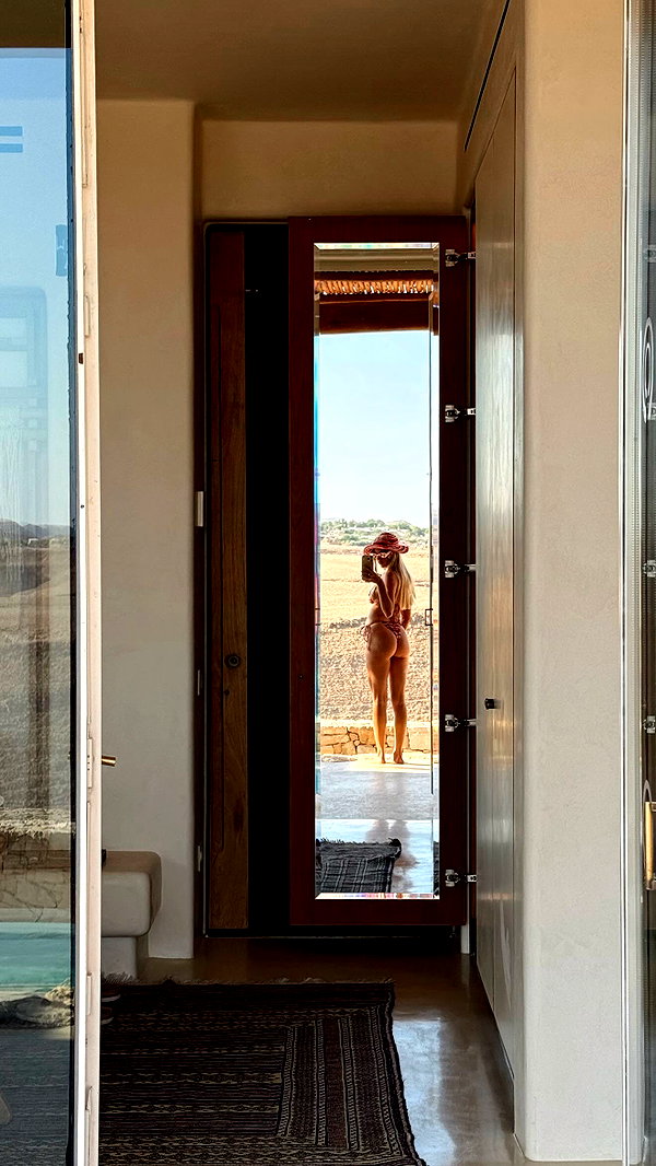 barzomer instagram image archive image