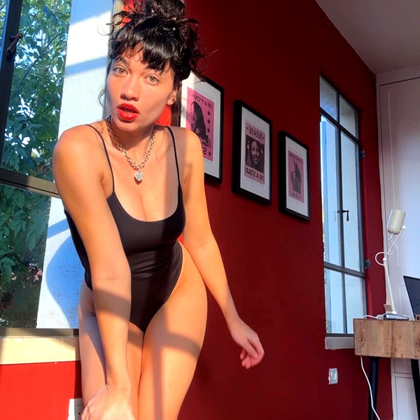 romi_henenson instagram image archive image