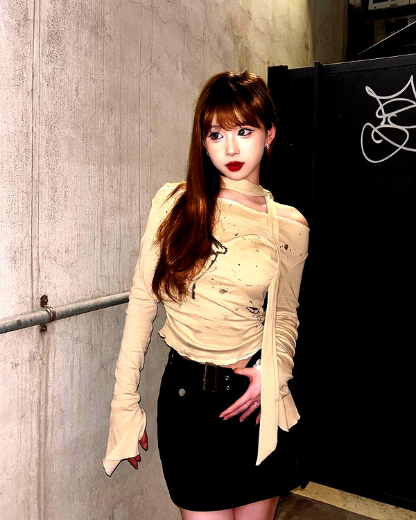 e.shao_417 instagram image archive image