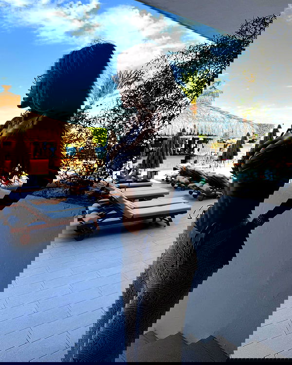 alexis.blond alexis.blond archive image