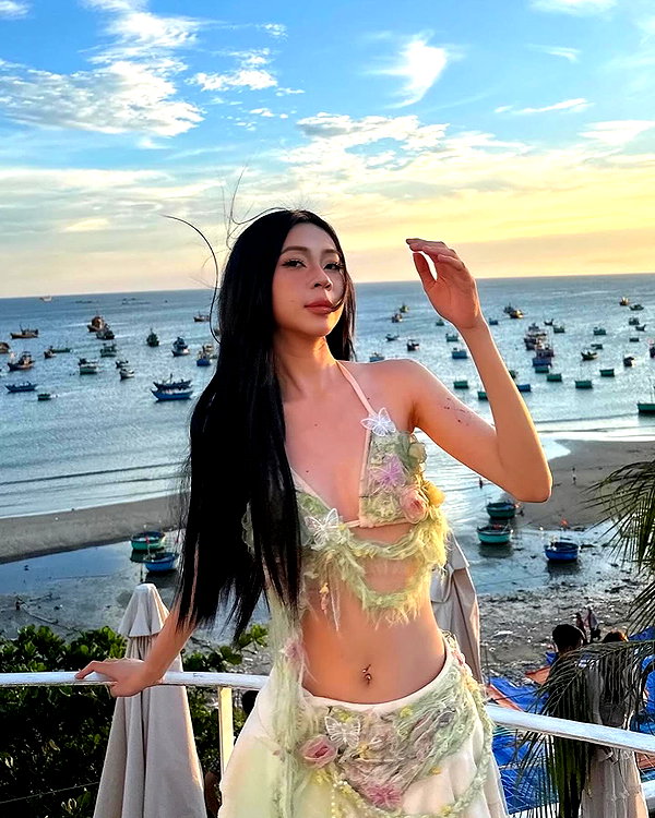 lyhythuedoxinh instagram image archive image